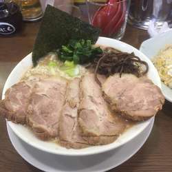 チャーシューメン➕チャーハン、餃子、ビール