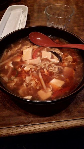 「サンラータンメン(750円)・大盛り(100円)」@よしじろうラーメンの写真