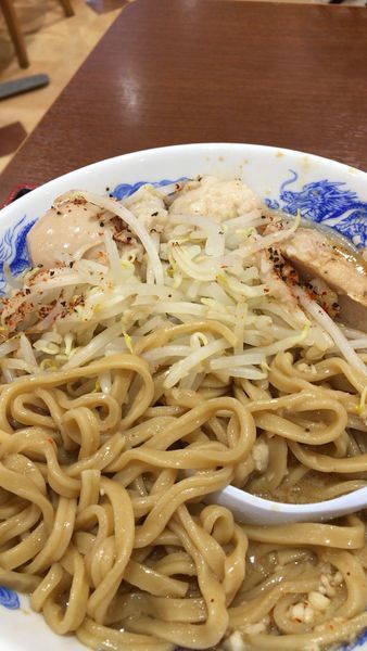 「味玉ラーメン ニンニク脂」@ジャンクガレッジ イオン北戸田店の写真