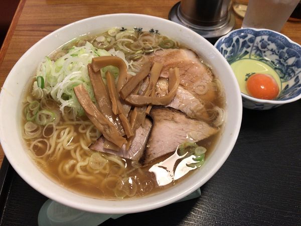 「らーめん ふつう(730円)+生玉子(50円)」@大勝軒 淵野辺店の写真