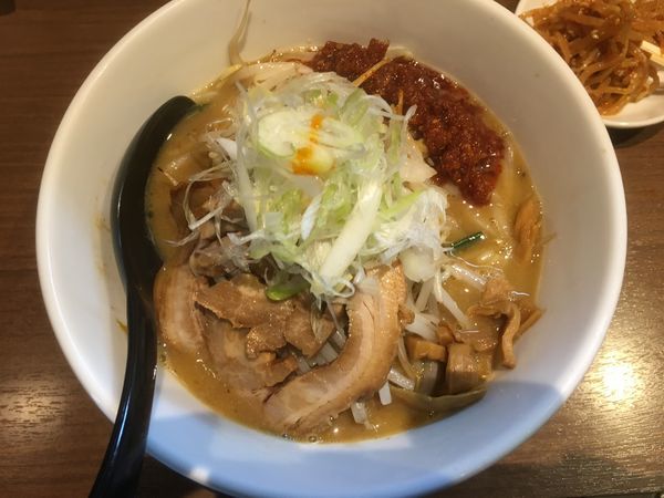 「濃厚辛味噌らーめん830円」@らーめん 蓮の写真