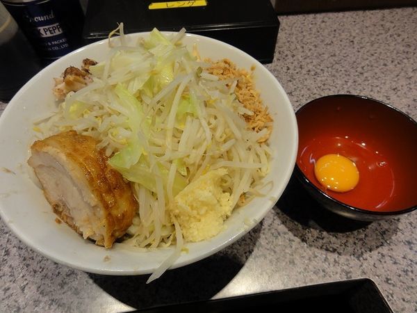 「汁なし（並）　全マシ　800円」@ラーメン宮郎の写真