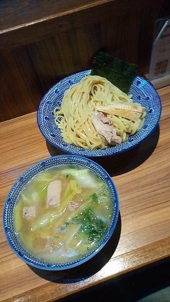 「つけ麺８００円+帆立の炊き込みご飯（ランチサービス）」@麺屋 樹真の写真