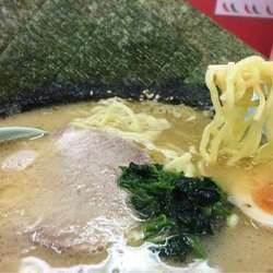 ラーメン(700円)