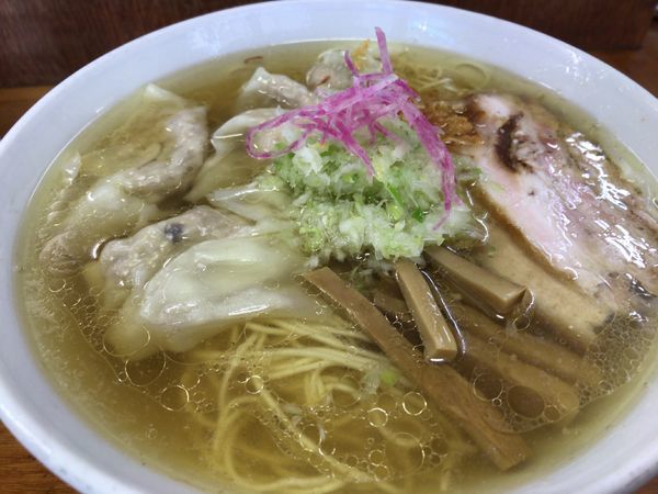 「塩わんたんめん900円」@支那そば 福々亭の写真