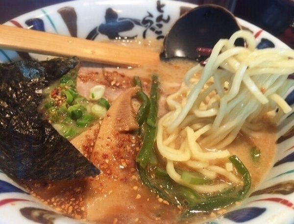「七志ラーメン(756円)」@とんこつらーめん七志 上大岡店の写真