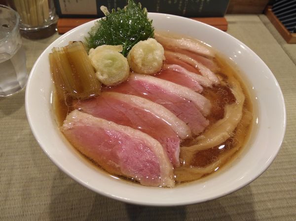 「鴨コンフィ麺」@らーめん 鴨to葱の写真