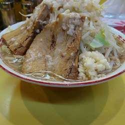 二郎系ラーメン700大盛り200円