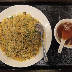 豚肉と高菜チャーハン(大盛り)