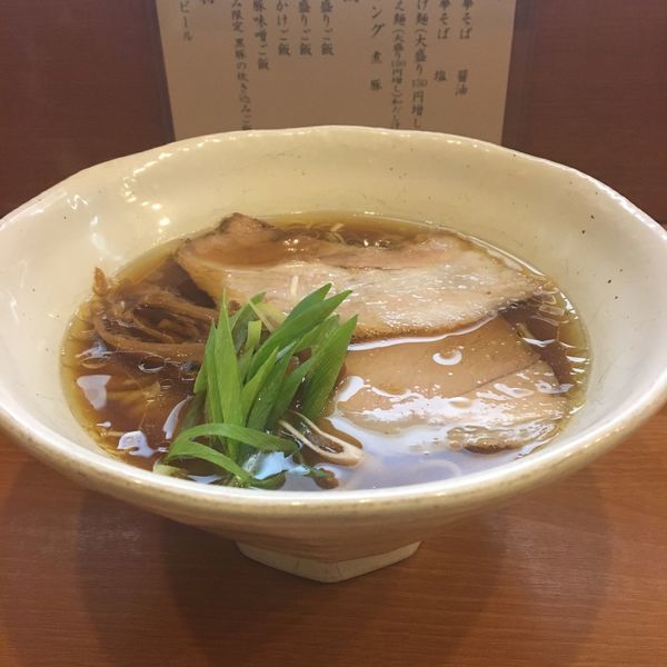 「醤油ラーメン」@中華そば うえまちの写真