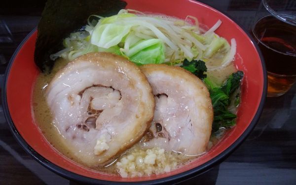 「豪麺(醤油)＋野菜」@横浜家系らーめん 一真の写真