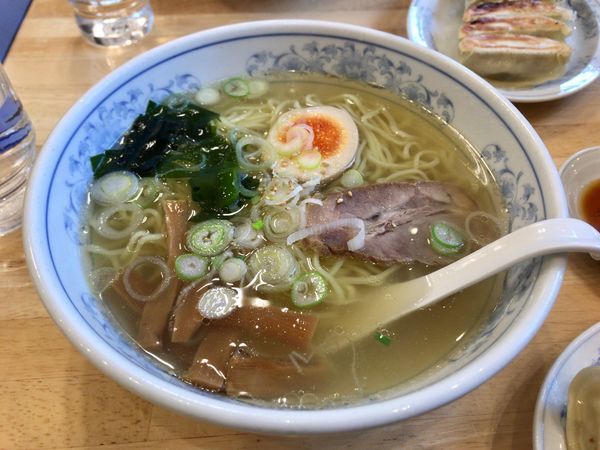 「塩ラーメン」@ぎょうざの満洲 本庄早稲田駅前店の写真