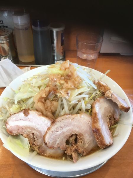 「特大豚ラーメン」@麺屋穴場の写真