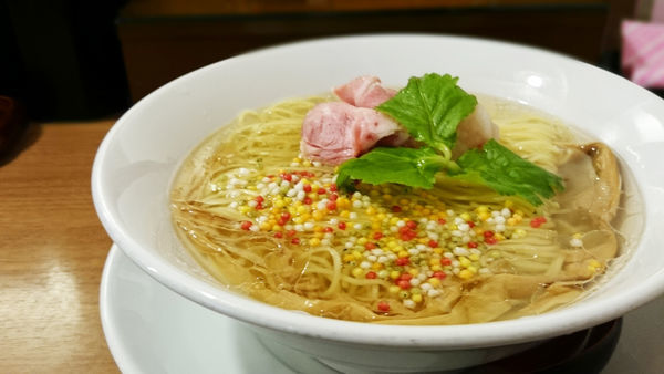 「炙り花咲かに濃厚真鯛極上塩ラーメン」@鯛塩そば 灯花 本店の写真