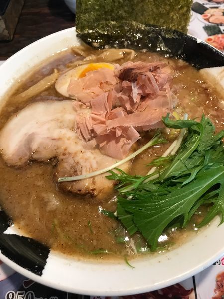 「濃厚とんこつ魚介ラーメン➕麺固め➕大盛」@どでかっちゃん 木更津店の写真