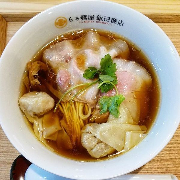 「わんたん醤油らぁめん」@飯田商店 湯河原本店の写真