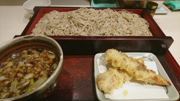 「きざみ鴨セイロ大盛り650円＋竹輪天150円」@みとう庵の写真