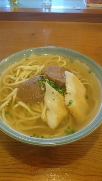 「宮古そば　580円」@古謝そば屋の写真