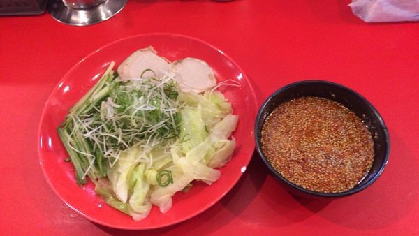 「広島つけ麺（小）」@廣島つけ麺本舗 ばくだん屋 広島駅新幹線口店の写真