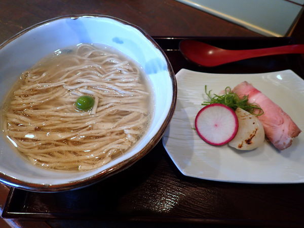 「【期間限定】小岩井かぶと南部赤長かぶの潮そば」@南部屋 路ばたの写真