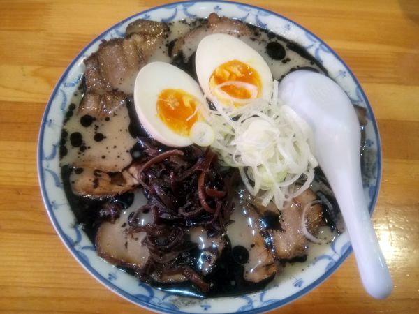 「玉子入りチャーシュー麺880円」@熊本ラーメン 都来の写真