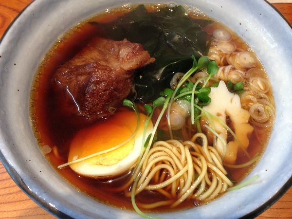 「マグロラーメン醤油」@すし屋のらーめん 吉祥の写真