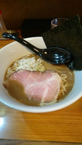 「ラーメン700大盛り100円」@いのうえの写真