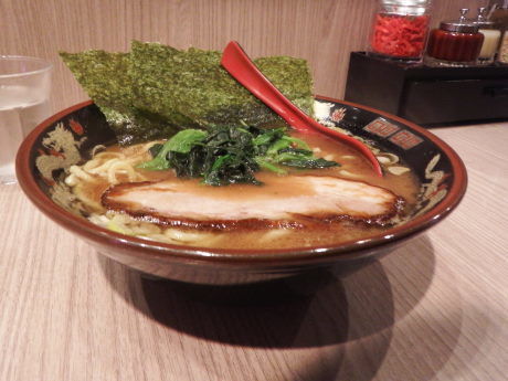 「醤油」@横浜家系ラーメン ばりき家の写真