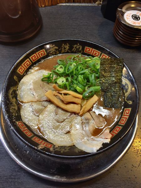 「とんこつラーメン 780円」@無鉄砲 東京中野店の写真