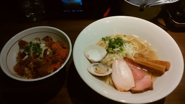 「海老と蛤のらぁめん(750円)」@つけ麺 一燈の写真