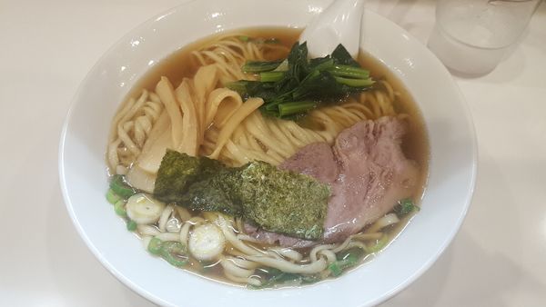 「らぁめん 690円　大盛」@らぁめん ほりうち 新橋店の写真