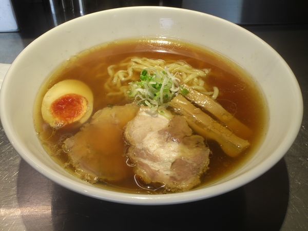 「らあめん７００円」@自家製麺 らあめん吟の写真