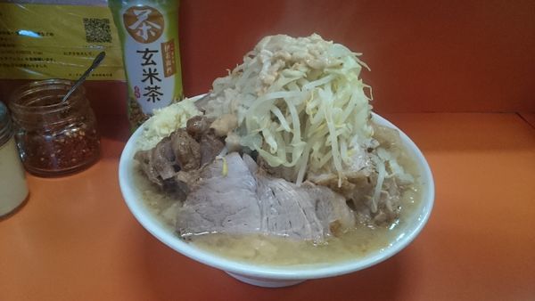 「大豚ダブル(ヤサイニンニクアブラ)￥９５０」@ラーメン二郎 神田神保町店の写真