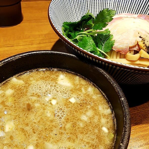 「【限定】7種の魚アラと背黒のつけそば」@寿製麺よしかわ 川越店の写真