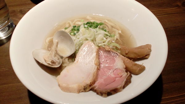 「海老と蛤のらぁめん（750円）」@つけ麺 一燈の写真