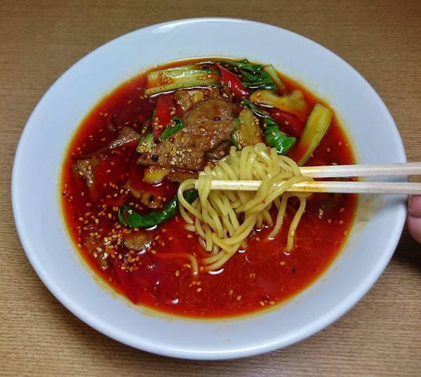 「豚レバーのスパイシー香味麺(家常猪肝面)  850円」@晴々飯店の写真