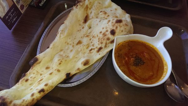 「チキンブーナ、プレーンナン」@CLASSICの写真