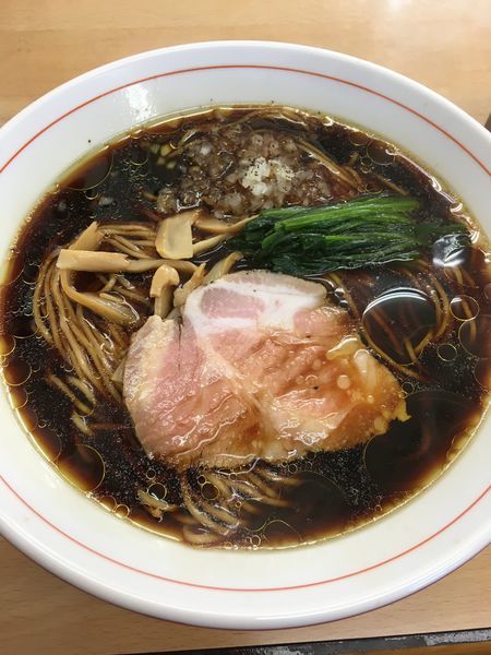 「漆黒醤油ら〜麺（大盛）」@ら〜麺 安至の写真