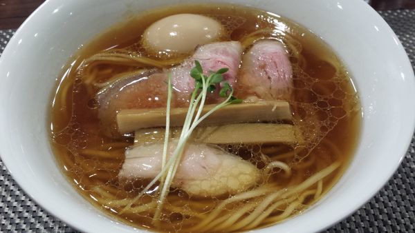 「鶏そば830円(クーポン味玉)」@らぁ麺 やまぐちの写真