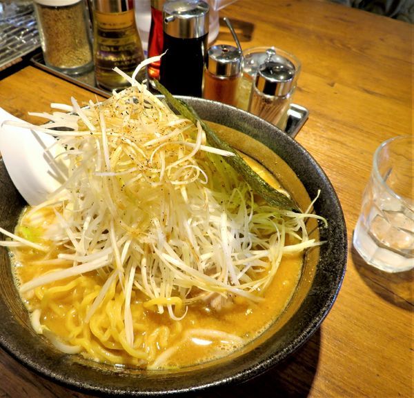 「味噌＋ネギ（940円）」@北海道らーめん 楓 日ノ出町店の写真