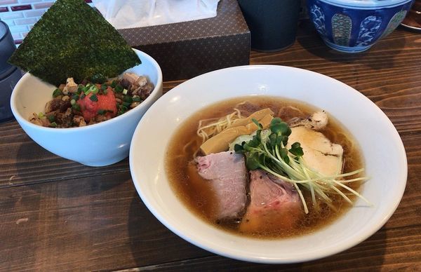 「鴨中華ソバ(期間限定)＋チャーシュー辛子明太子丼」@中華ソバ 煉虎の写真