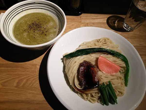 「【限定】魚節白湯バジルつけ麺　（大盛り：サービス券）」@麺肴 ひづきの写真