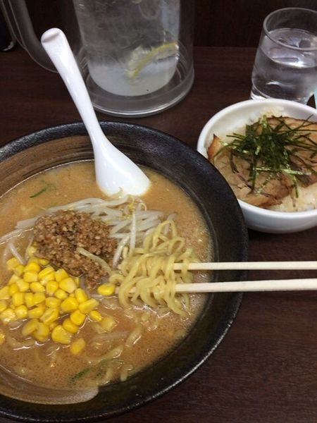 「北海道味噌ラーメン＋チャーシュー丼」@味噌屋 門左衛門の写真