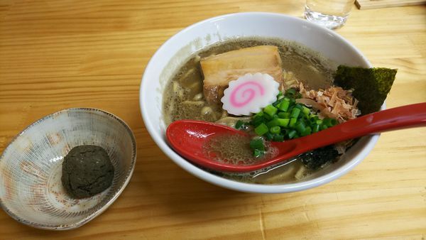 「煮干らーめん【ぶし】＋煮干し愛」@めんや天夢 大平西水代店の写真