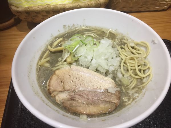 「煮干そば¥800(半殺しver)」@つけめん・らーめん・煮干そば 金狼の写真