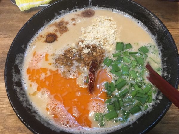 「濃厚しびれ坦々麺850円」@蔵元の写真