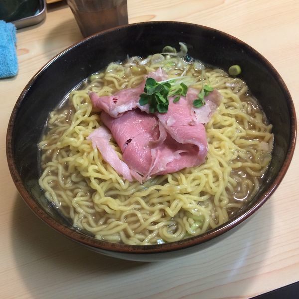 「煮干ラーメン 青」@煮干ラーメンとローストビーフ パリ橋の写真