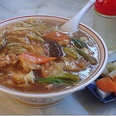 「鶏そば650円＋大盛100円＋ギョーザ300円」@中華料理 華正の写真