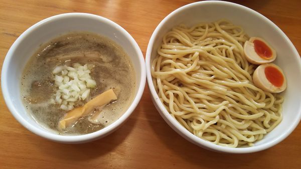 「煮干しつけ麺(大)＋味付け玉子」@煮干そば とみ田の写真