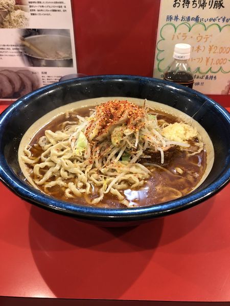 「辛いラーメン大 生卵2個」@麺屋 桐龍の写真